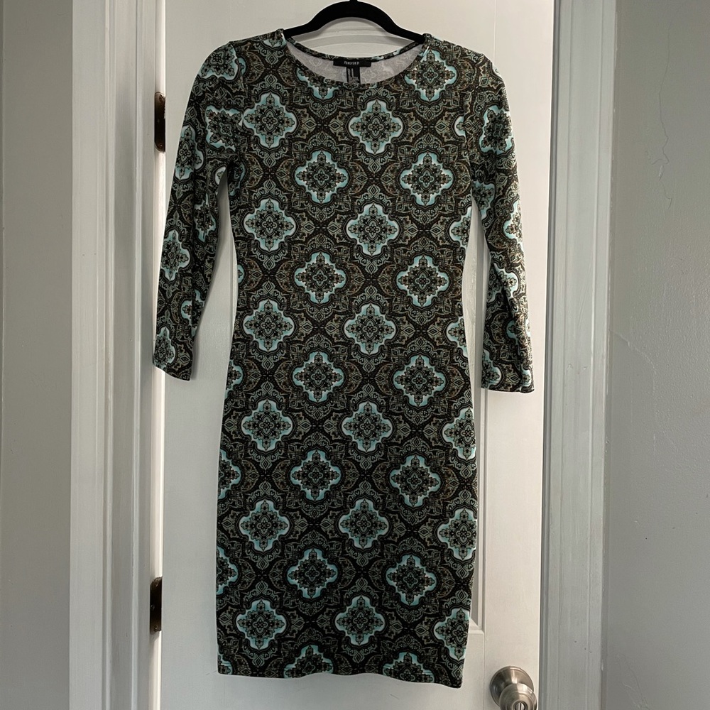 Forever 21 Long Sleeve Dress
